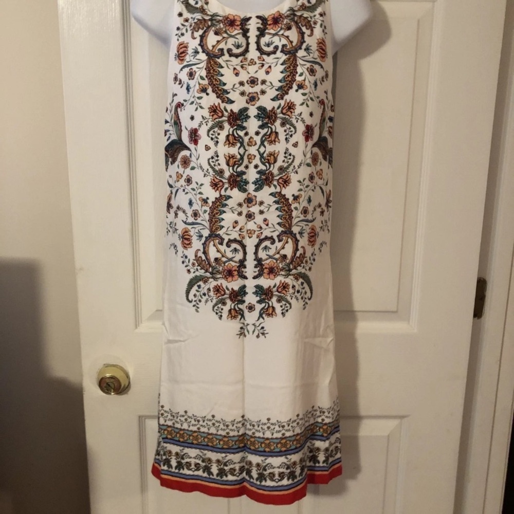 Chelsea & Violet White Floral Midi Dress